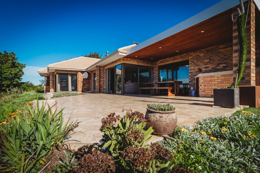 3 Bedroom Property for Sale in Wilderness Heights Western Cape
